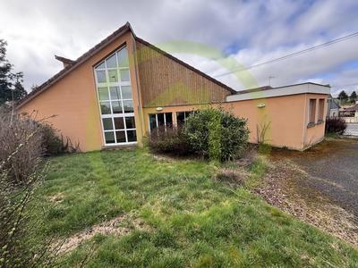 Bureau - 245 m² - 12 pièces