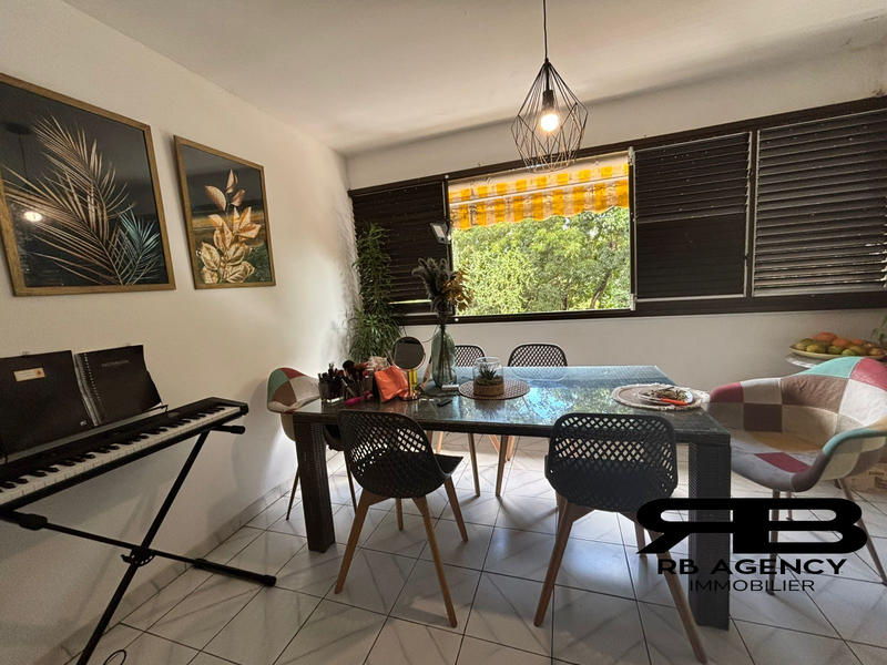 Appartement - 64 m² - 3 pièces