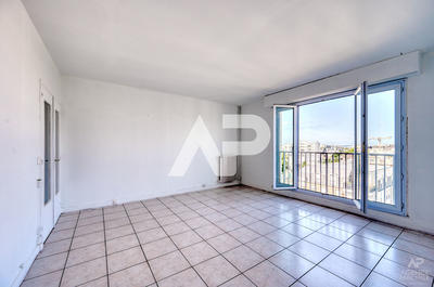 Appartement - 92 m² - 4 pièces