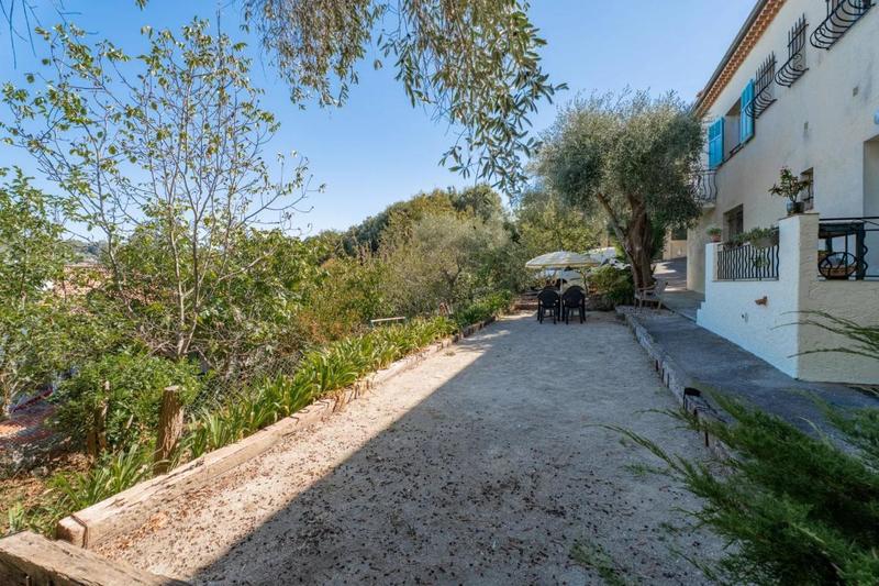 Villa - 125 m² - 7 pièces