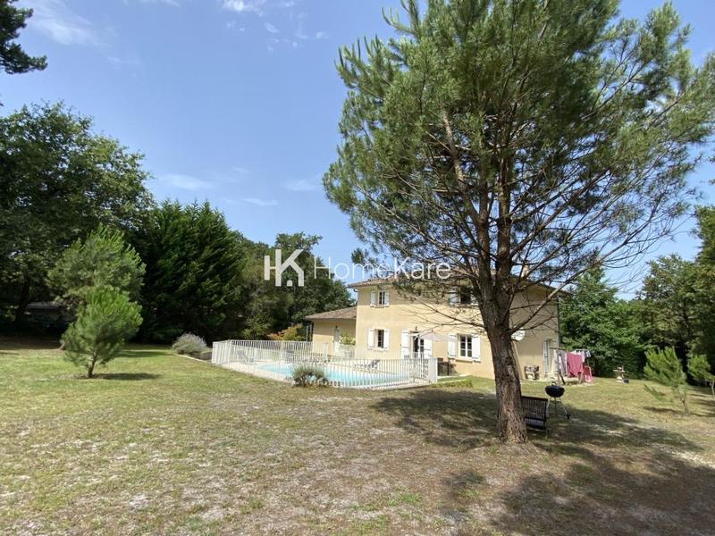 Maison - 160 m² - 6 pièces