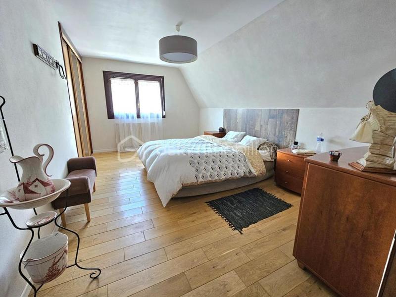 Pavillon - 130 m² - 6 pièces