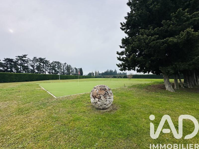 Maison - 332 m² - 8 pièces