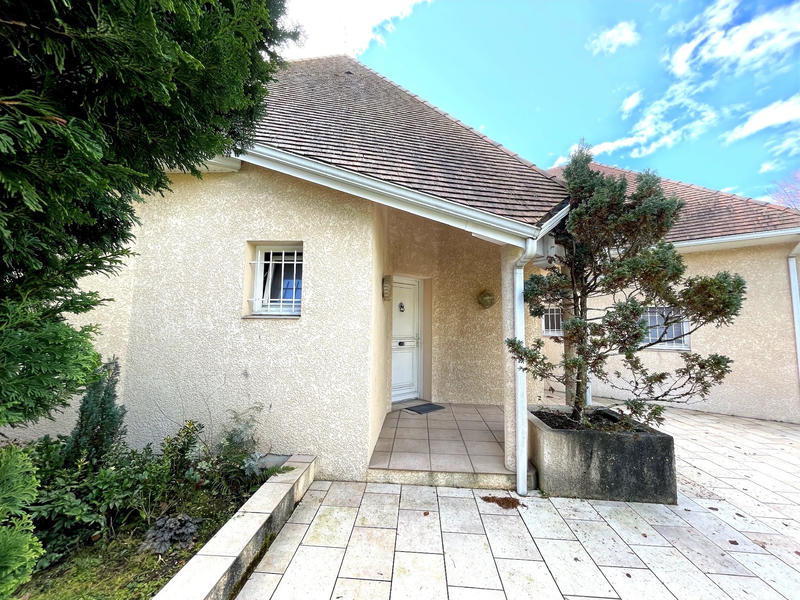 Maison - 170 m² - 5 pièces
