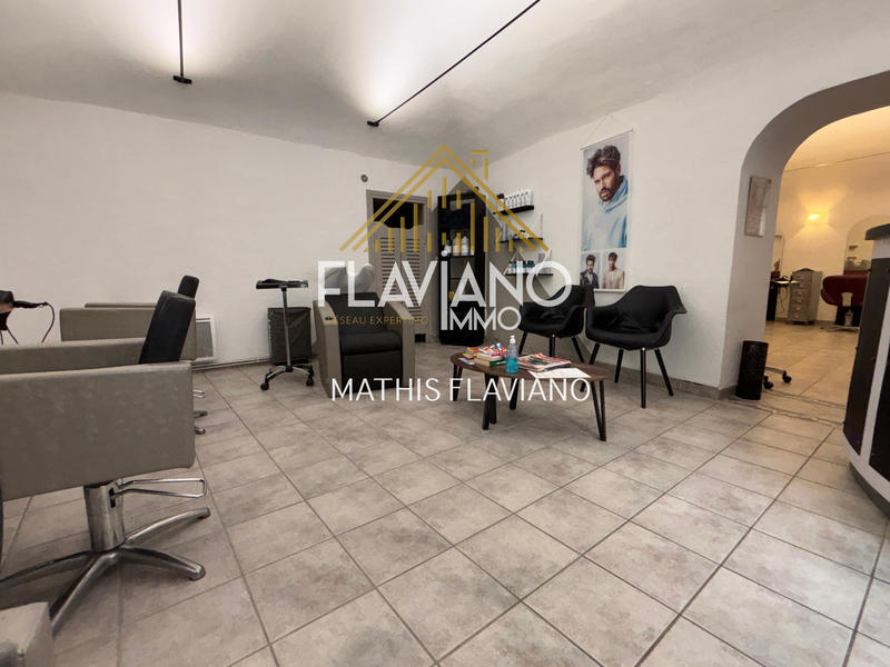 Local commercial - 79 m²