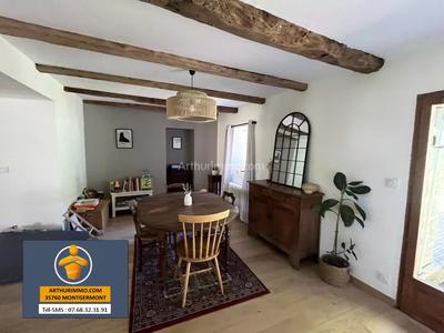 Maison - 139 m² - 7 pièces