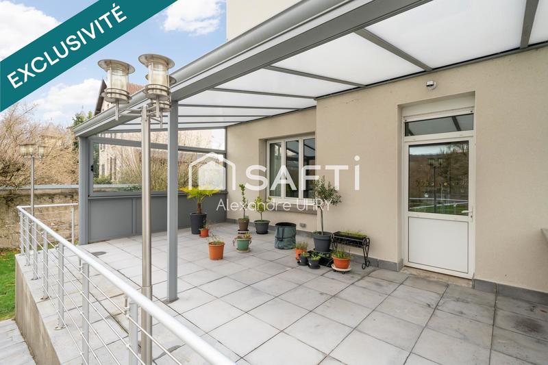 Maison de maîtres - 250 m² - 8 pièces