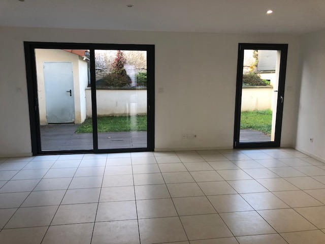 Maison - 98 m² - 4 pièces