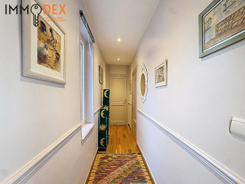 Maison - 226 m² - 7 pièces