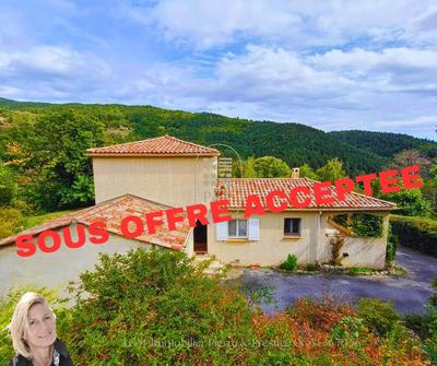 Maison - 125 m² - 5 pièces