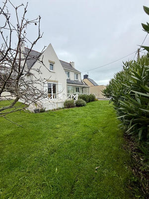 Maison - 121 m² - 8 pièces