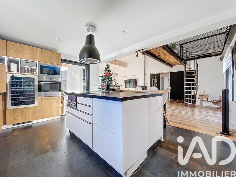 Maison - 162 m² - 6 pièces