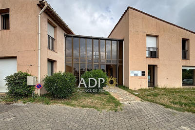 Local commercial - 214 m²