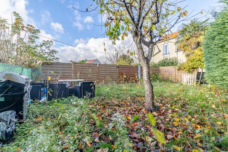 Maison - 95 m² - 5 pièces