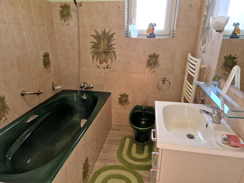 Maison - 213 m² - 8 pièces