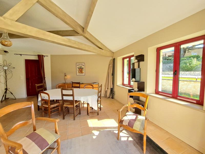 Maison - 276 m² - 11 pièces