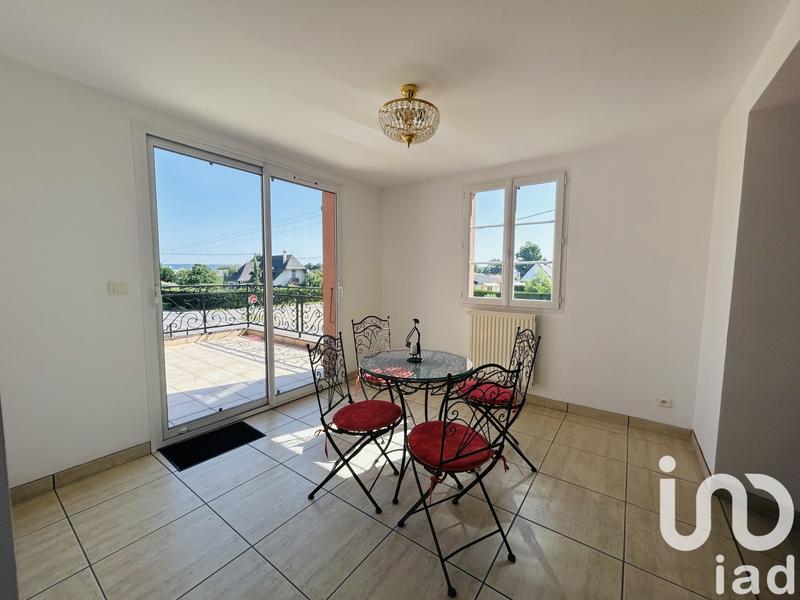 Maison - 256 m² - 8 pièces