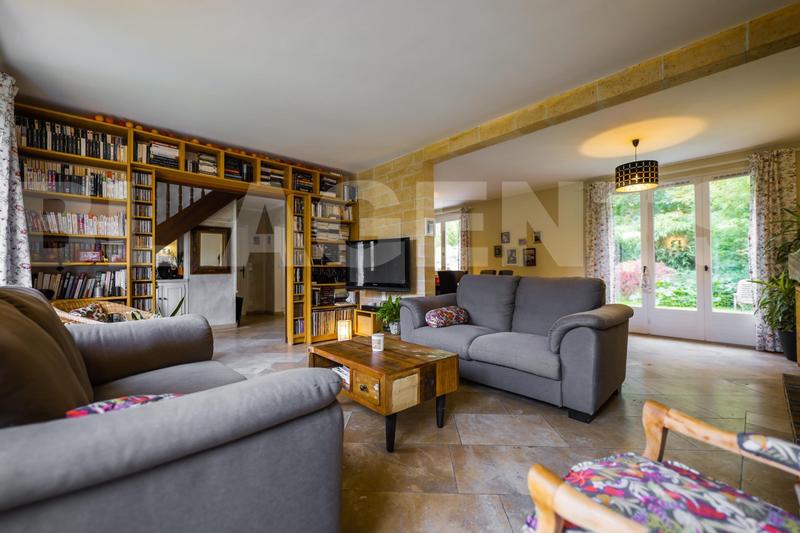 Maison - 142 m² - 7 pièces