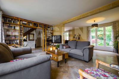 Maison - 142 m² - 7 pièces