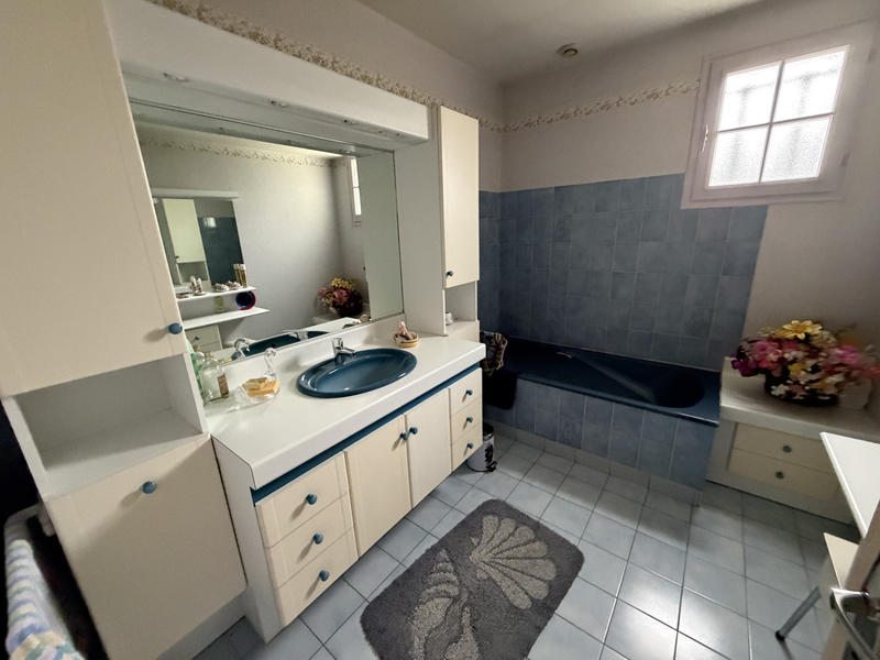 Maison - 137 m² - 5 pièces