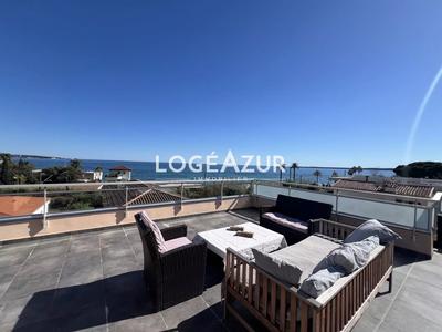 Villa - 262 m² - 9 pièces