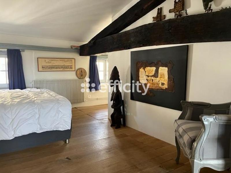 Maison - 395 m² - 12 pièces