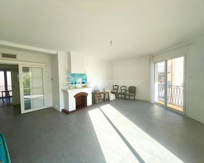 Appartement - 105 m² - 4 pièces