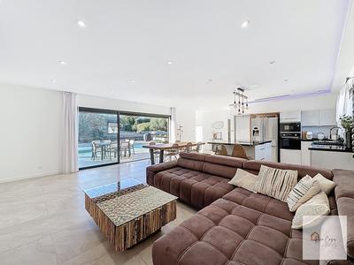 Villa - 147 m² - 5 pièces