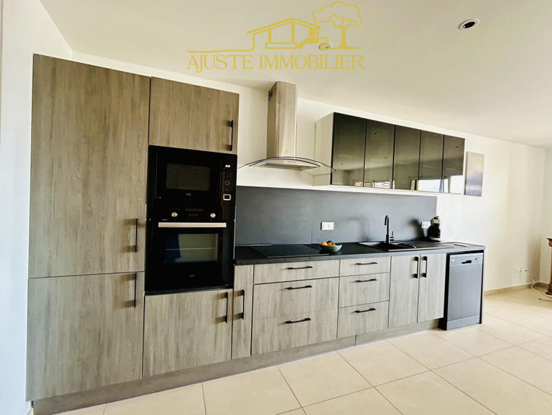 Appartement - 60 m² - 2 pièces