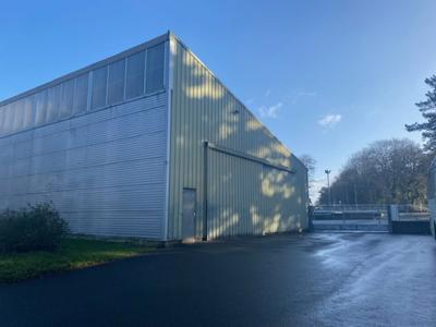 Local d'activité / Entrepôt - 1 000 m² - 1 pièce