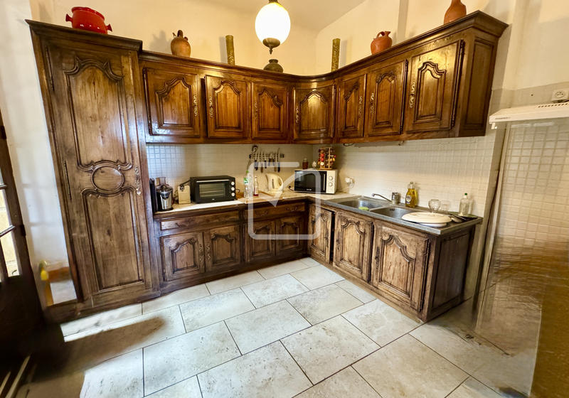 Maison - 336 m² - 12 pièces