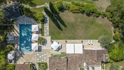 Maison - 550 m² - 15 pièces