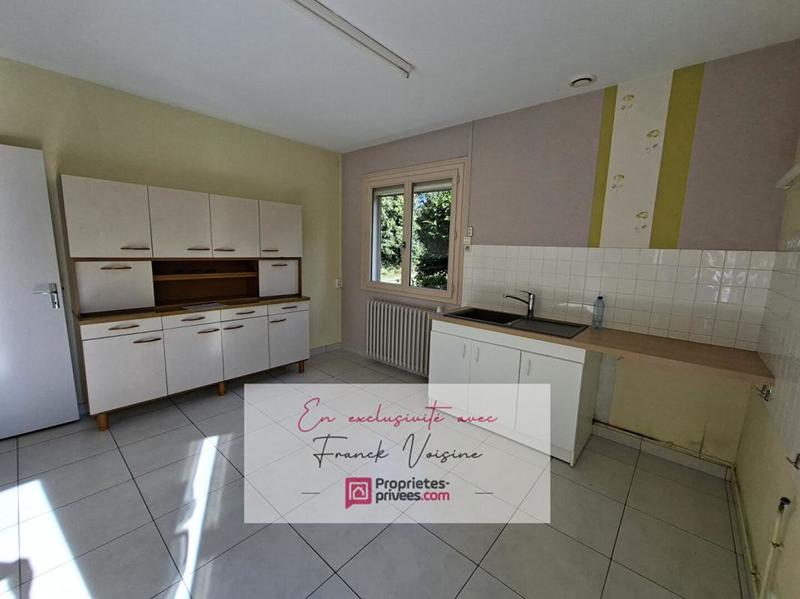 Maison - 93 m² - 7 pièces