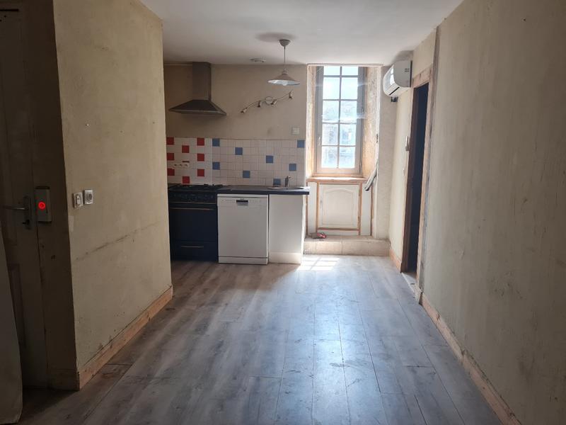 Maison - 231 m² - 7 pièces