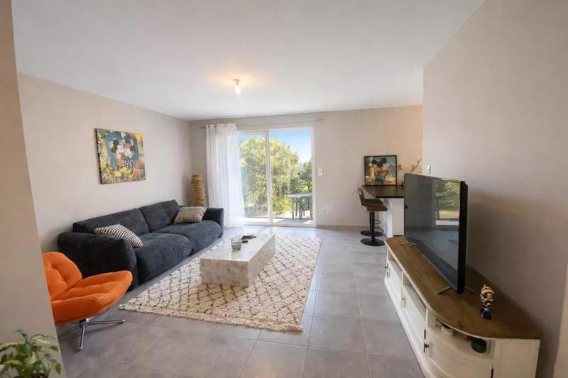 Maison - 84 m² - 5 pièces