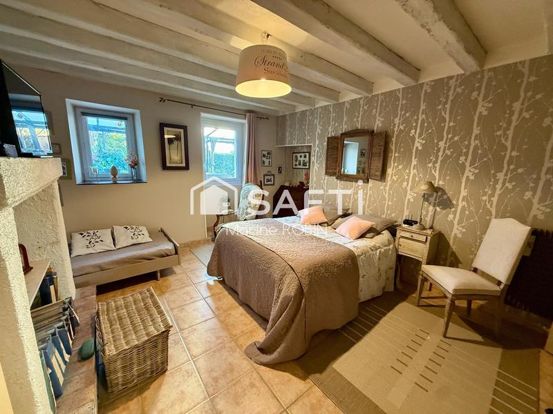 Maison - 223 m² - 10 pièces