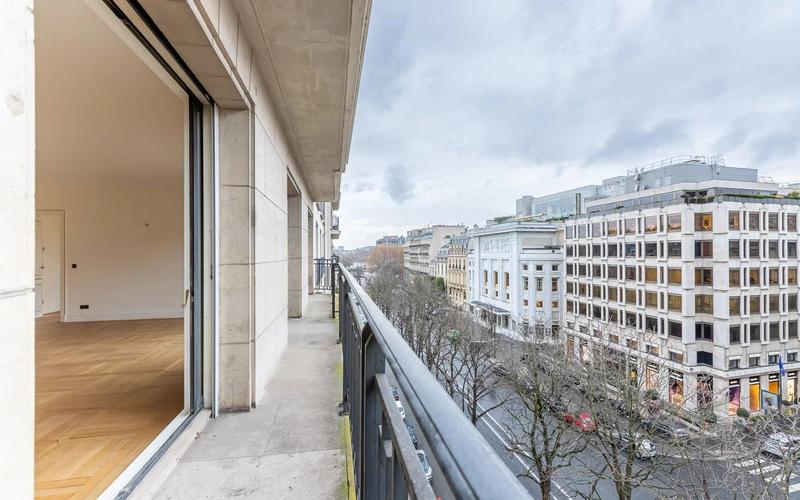 Appartement - 194 m² - 7 pièces