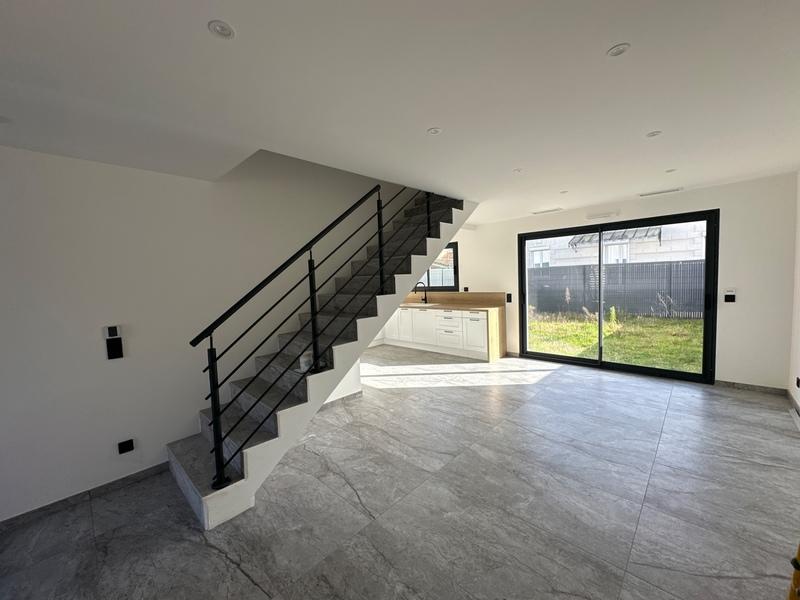 Maison - 82 m² - 4 pièces