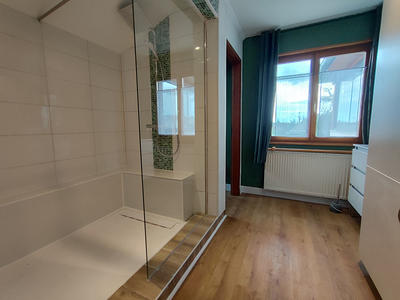 Maison - 200 m² - 9 pièces