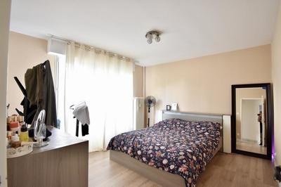 Appartement - 104 m² - 6 pièces