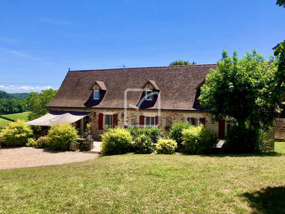 Maison - 314 m² - 13 pièces