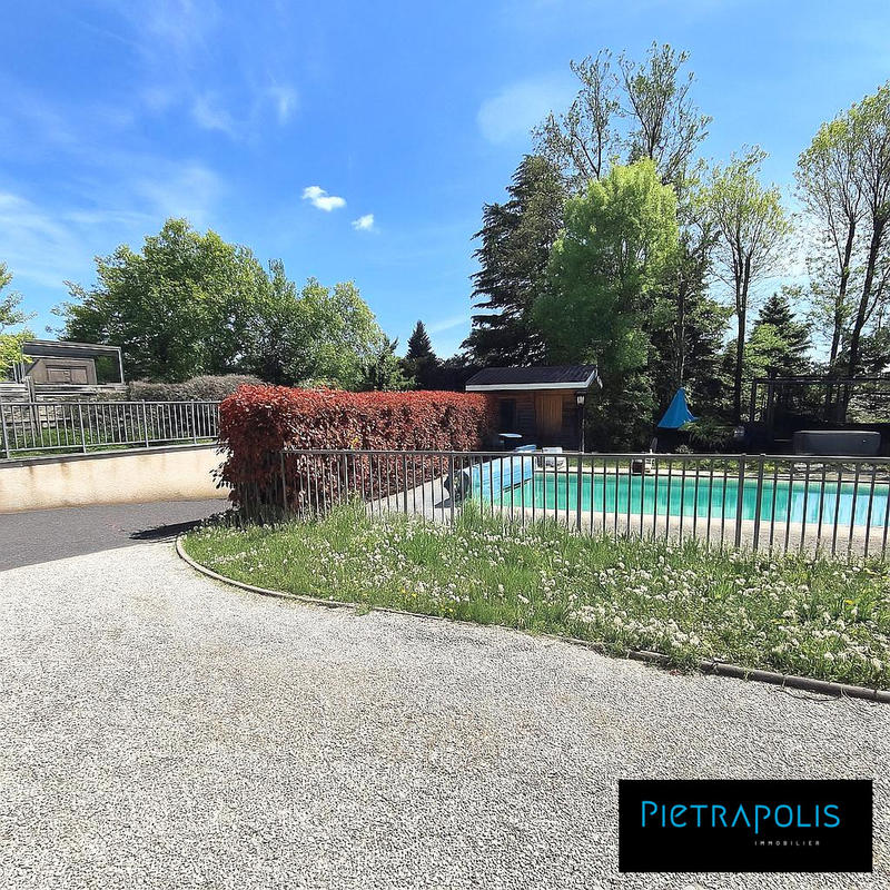 Maison - 193 m² - 6 pièces