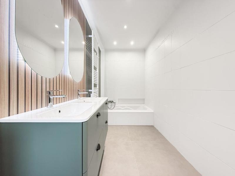 Maison - 192 m² - 4 pièces