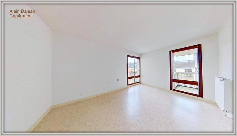 Appartement - 91 m² - 3 pièces