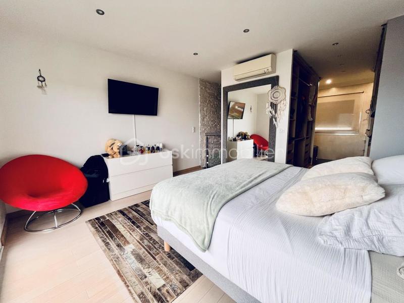 Demeure - 156 m² - 7 pièces