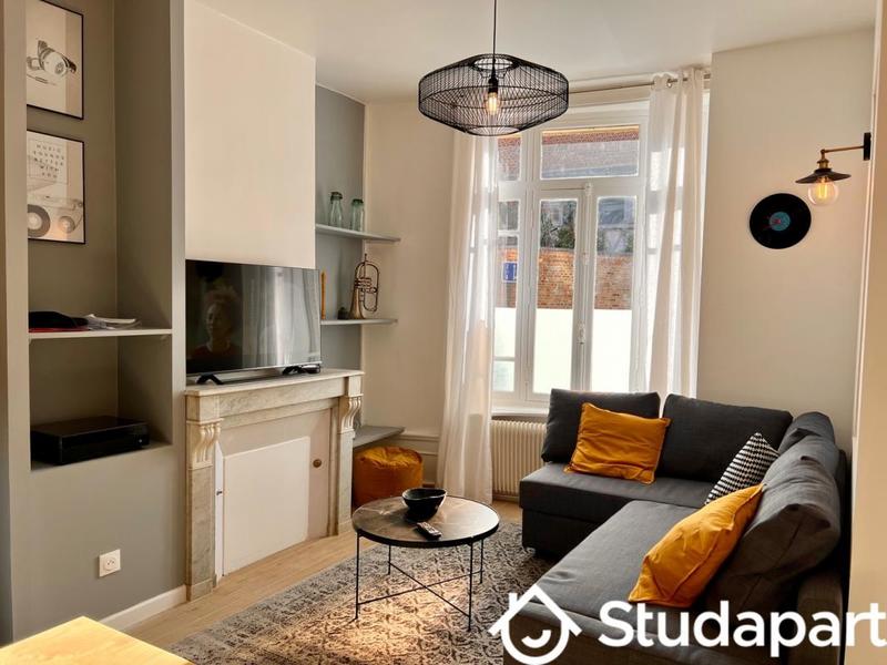 Chambre - 11 m² - 1 pièce