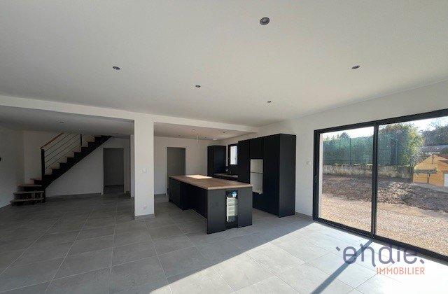 Maison - 141 m² - 6 pièces