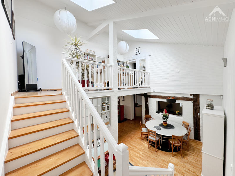 Maison - 198 m² - 5 pièces