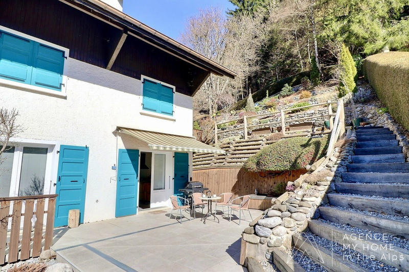 Châlet - 234 m² - 10 pièces