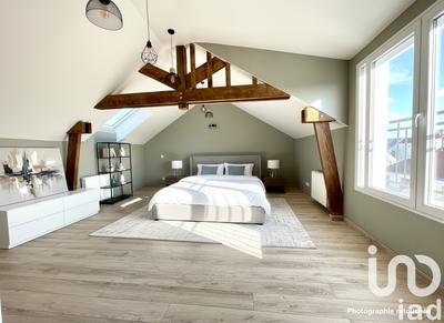 Maison - 176 m² - 6 pièces